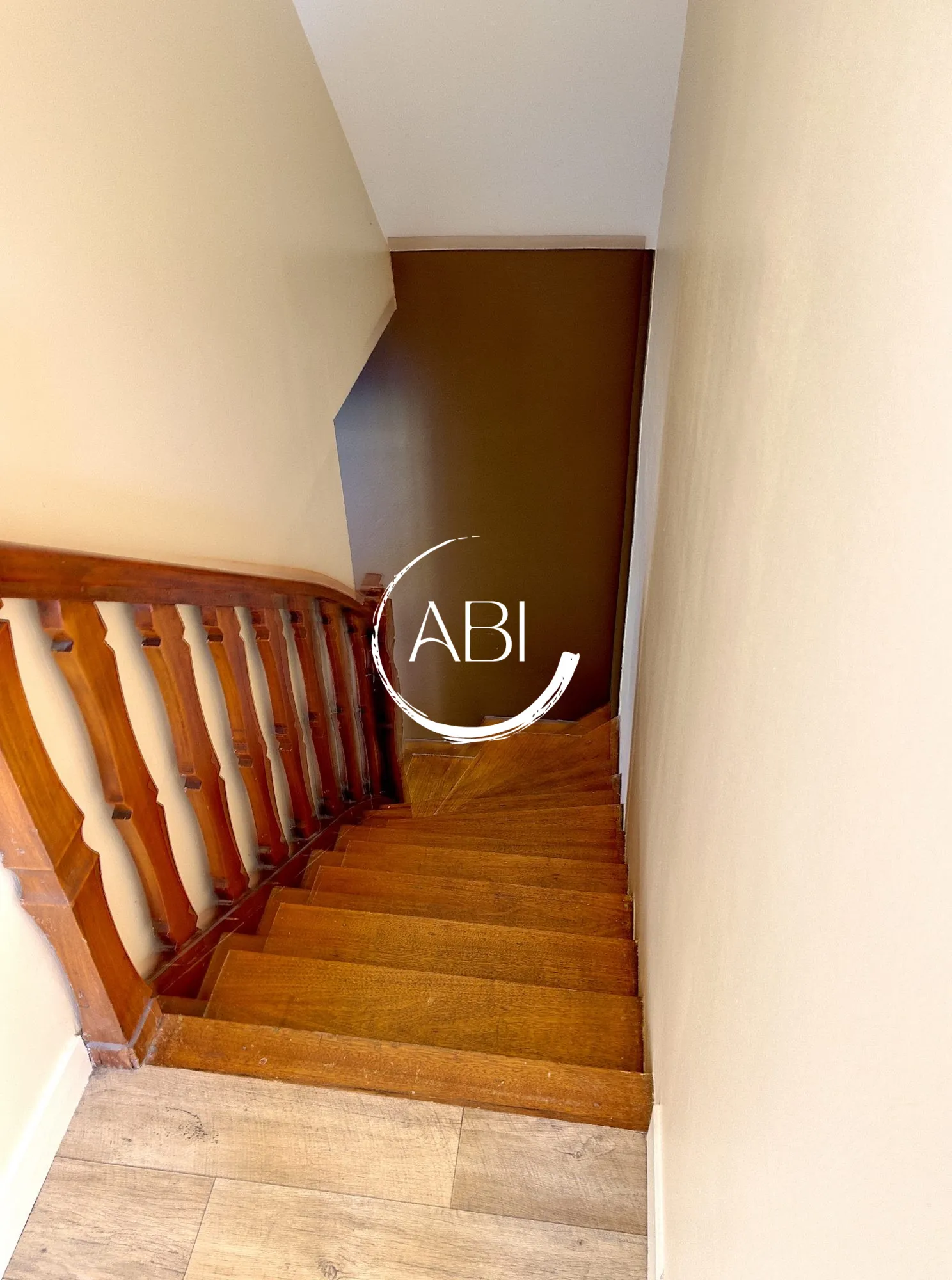 Maison de 115 m² avec 3 chambres et grand terrain à Joué du Bois 