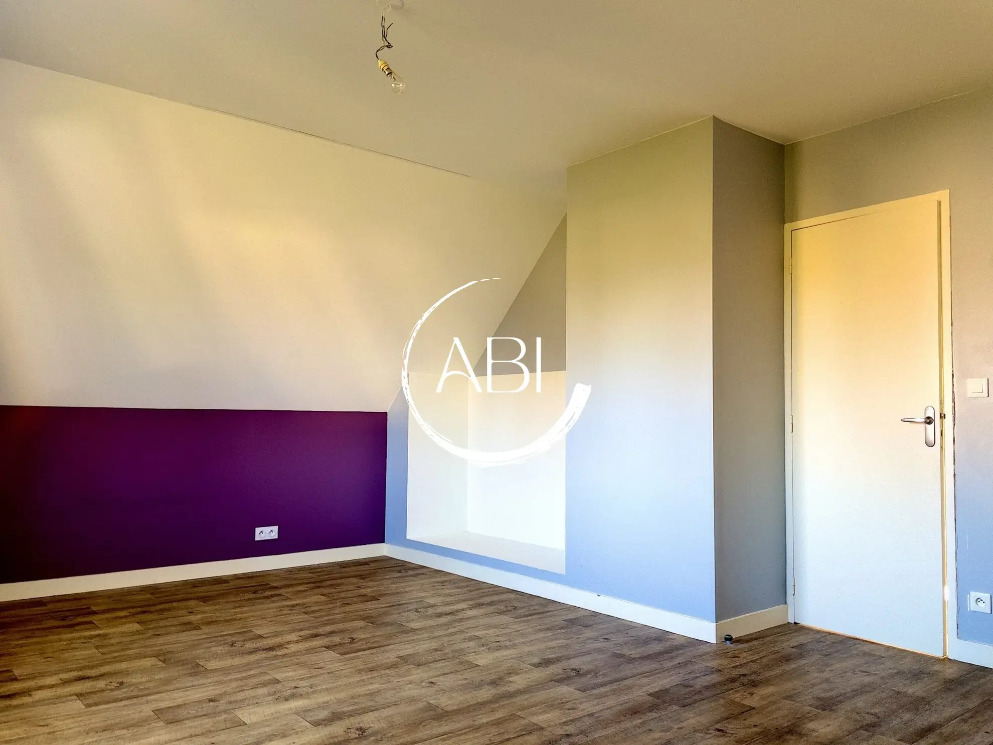 Maison de 115 m² avec 3 chambres et grand terrain à Joué du Bois 