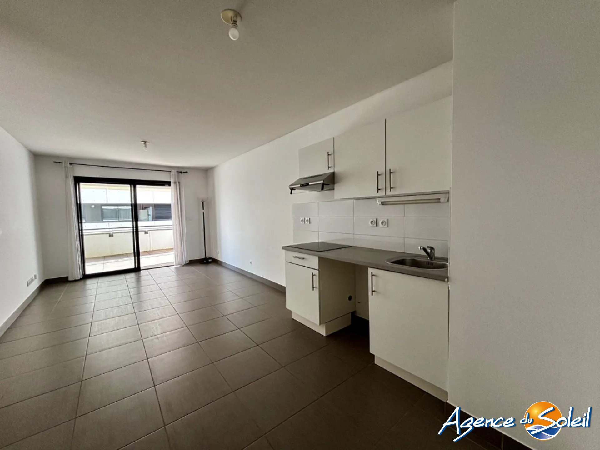 Bel appartement T2 en résidence de standing avec terrasse au Barcarès 