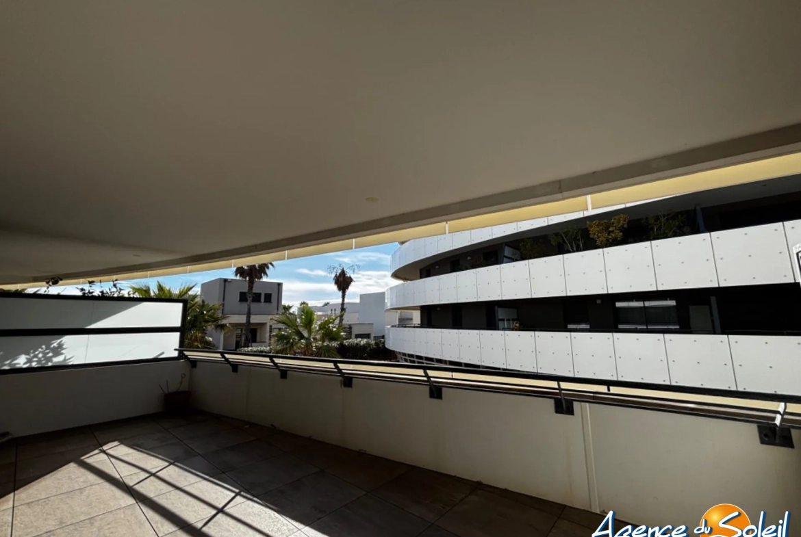 Bel appartement T2 en résidence de standing avec terrasse au Barcarès 