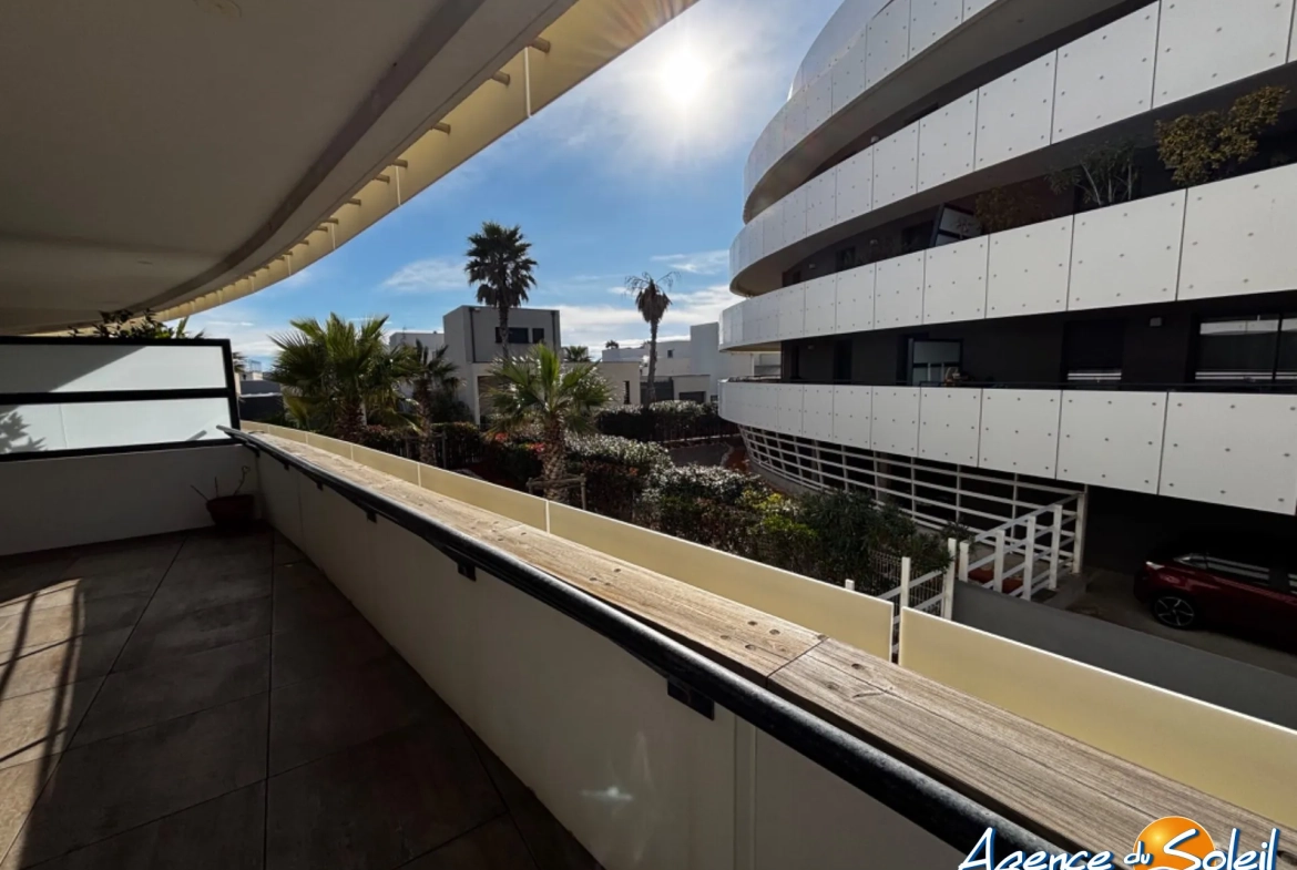 Bel appartement T2 en résidence de standing avec terrasse au Barcarès 