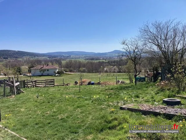 Maison à vendre à La Houssière avec vue panoramique, jardin et garage 