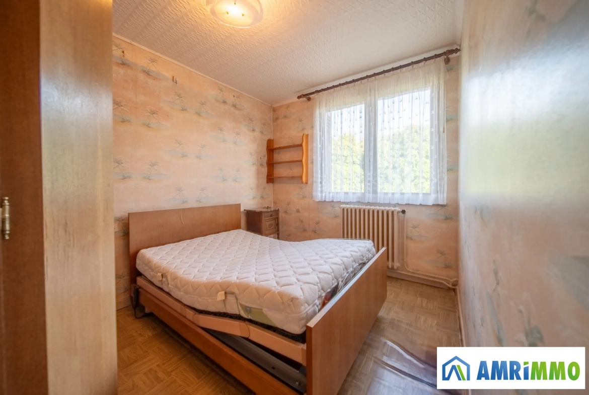 Maison à Villerupt avec grand jardin, 3 chambres, terrasse et stationnements 