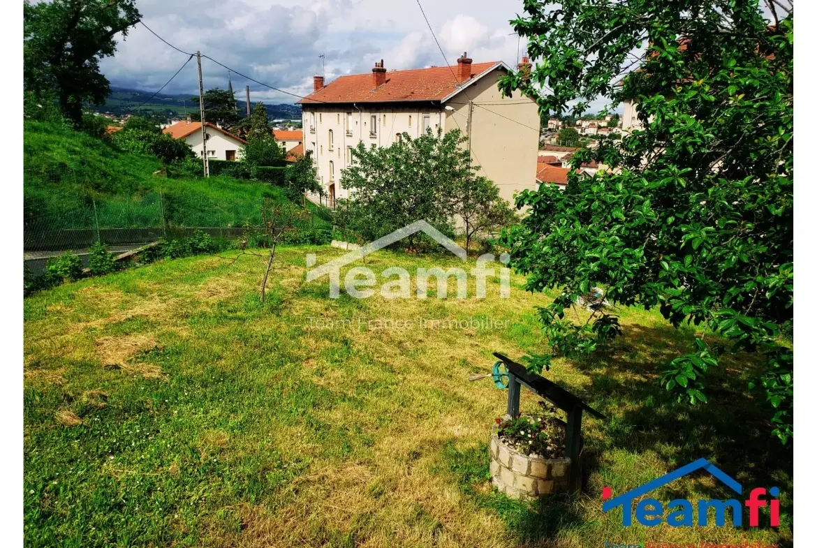 Terrain à vendre de 395 m² à Saint-Chamond avec vue exceptionnelle 