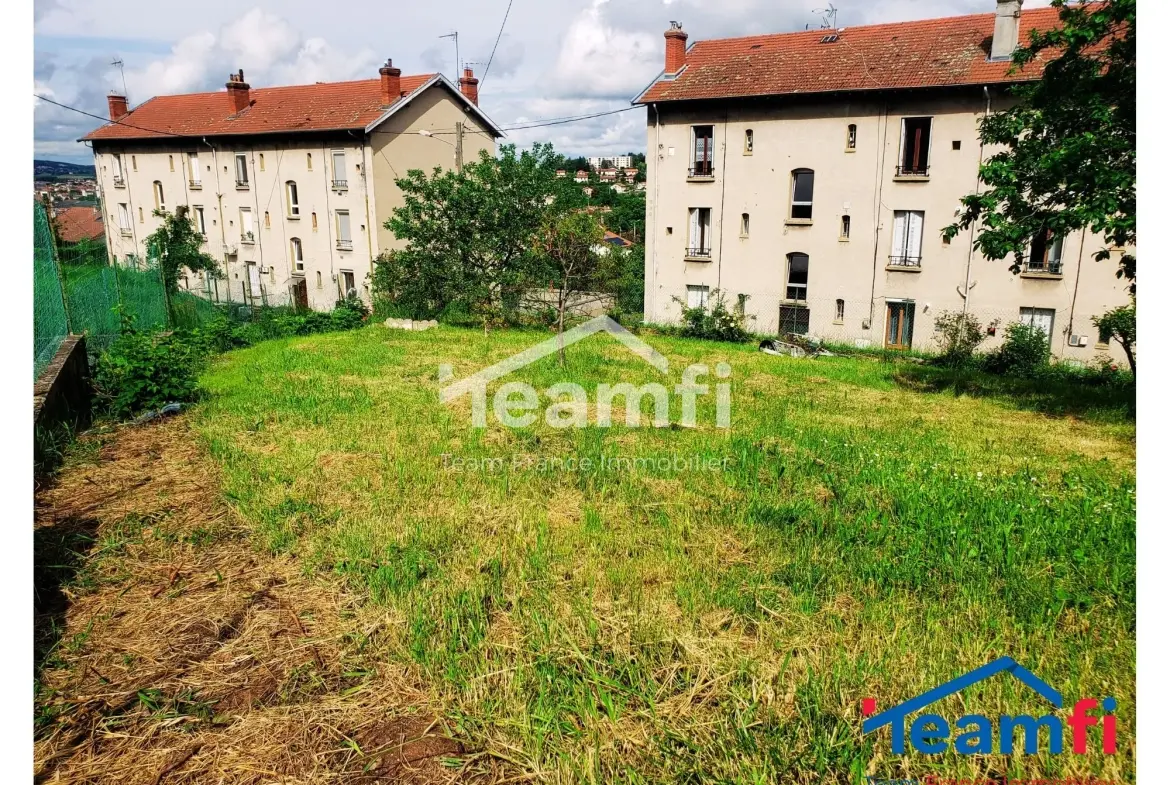 Terrain à vendre de 395 m² à Saint-Chamond avec vue exceptionnelle 