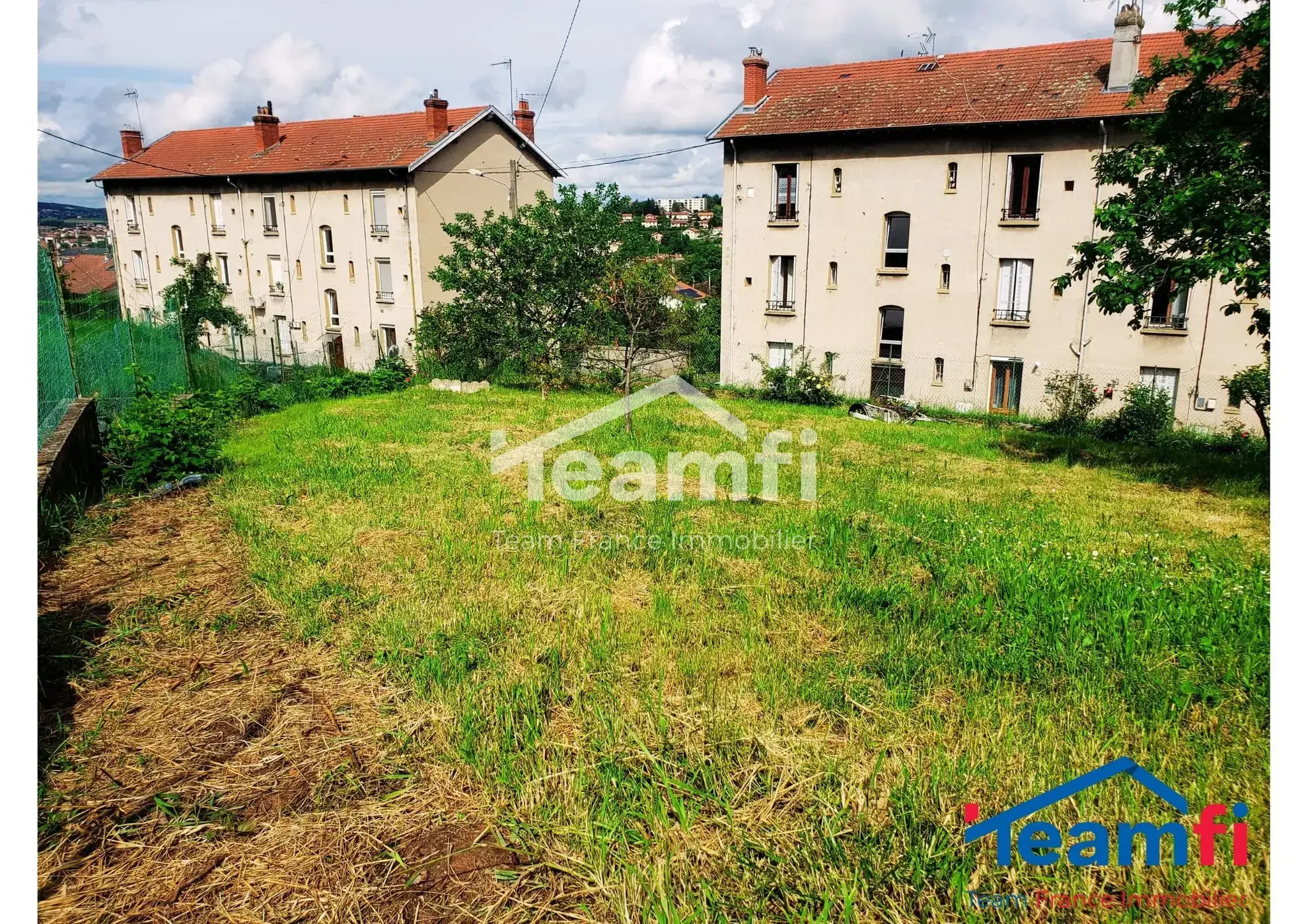 Terrain à vendre de 395 m² à Saint-Chamond avec vue exceptionnelle 