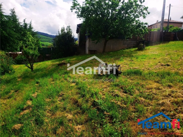 Terrain à vendre de 395 m² à Saint-Chamond avec vue exceptionnelle