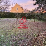 Terrain constructible à vendre à Moret-Loing-et-Orvanne, environnement paisible et proche des commodités