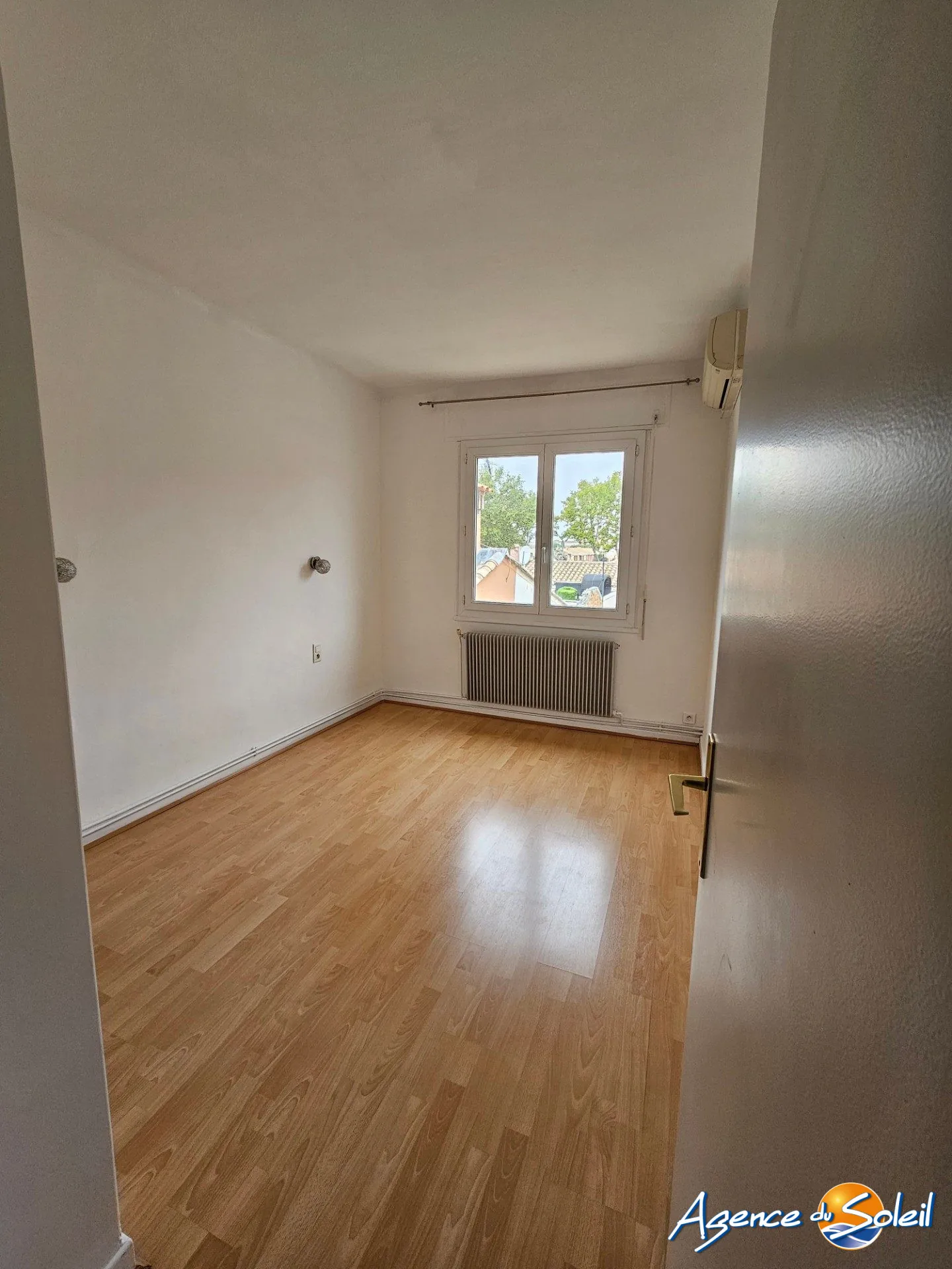 Appartement T5 lumineux avec vue sur parc à Narbonne 
