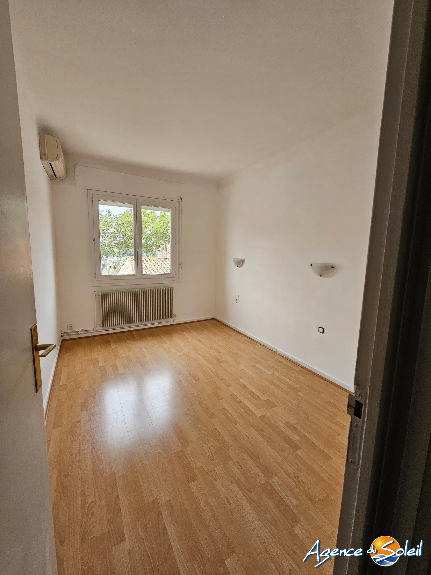 Appartement T5 lumineux avec vue sur parc à Narbonne 