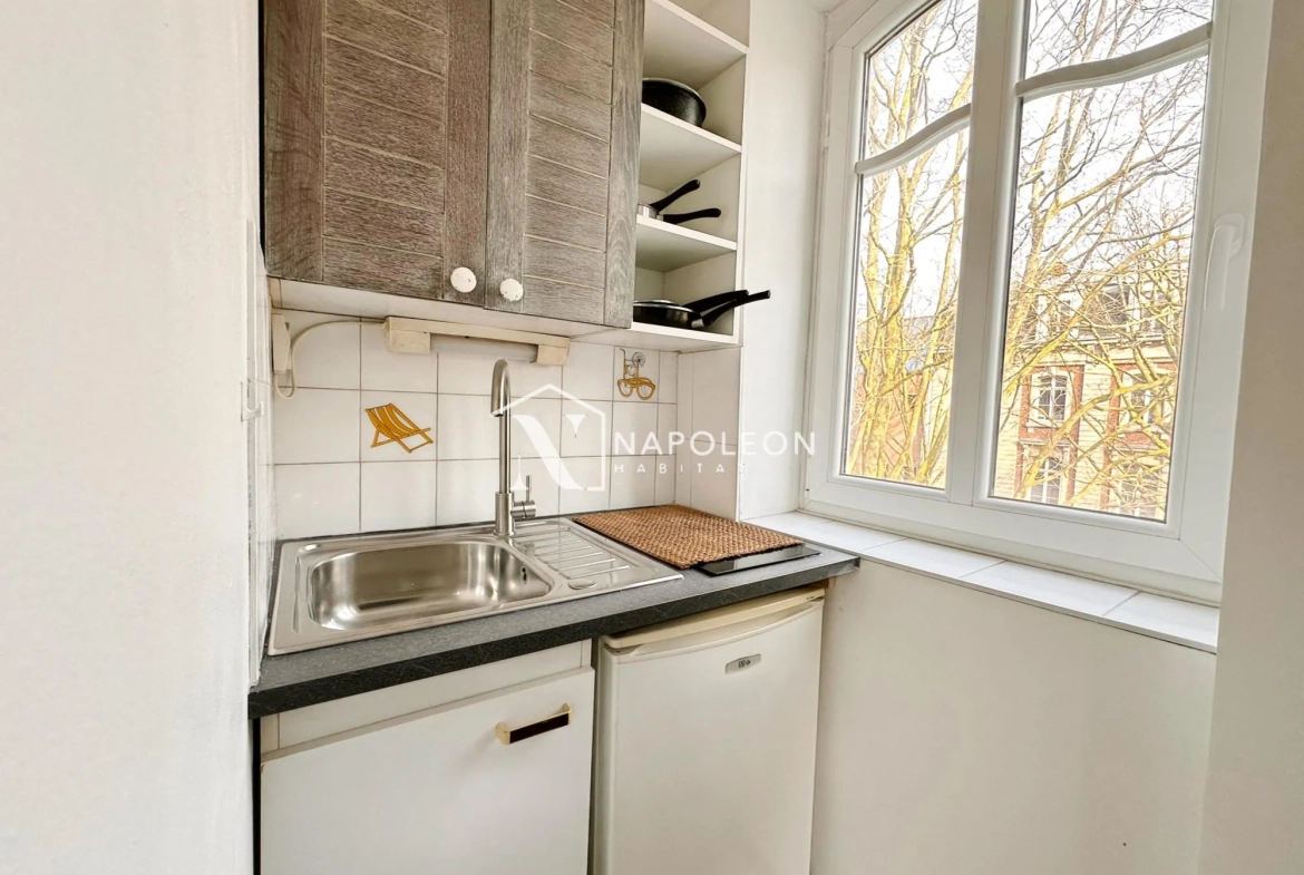 Appartement 3 pièces à Falaise en centre-ville avec cave et chauffage électrique 