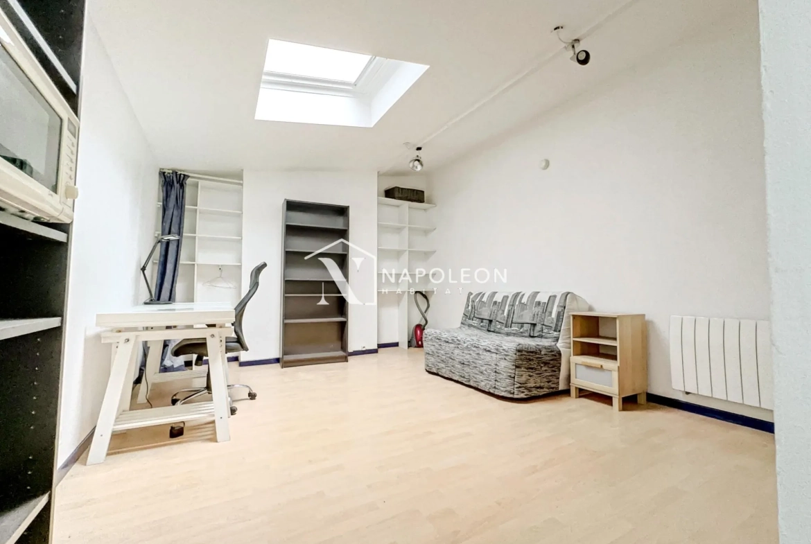 Appartement 3 pièces à Falaise en centre-ville avec cave et chauffage électrique 