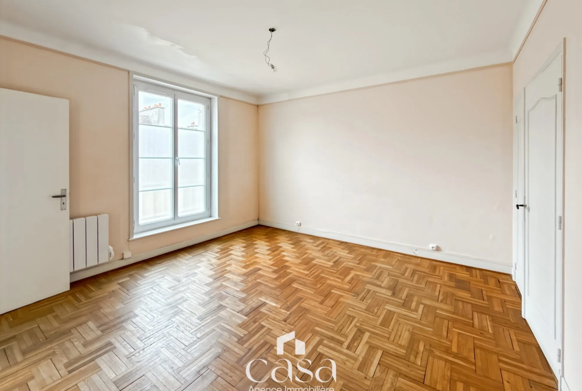Appartement 3 pièces à Falaise en centre-ville avec cave et chauffage électrique 