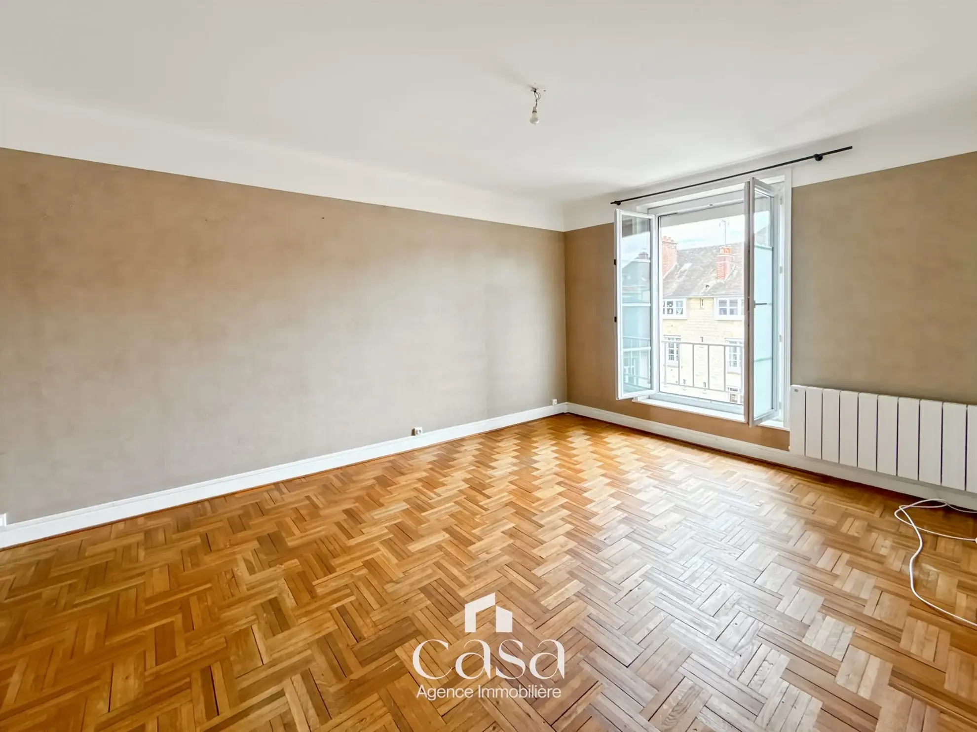 Appartement 3 pièces à Falaise en centre-ville avec cave et chauffage électrique 