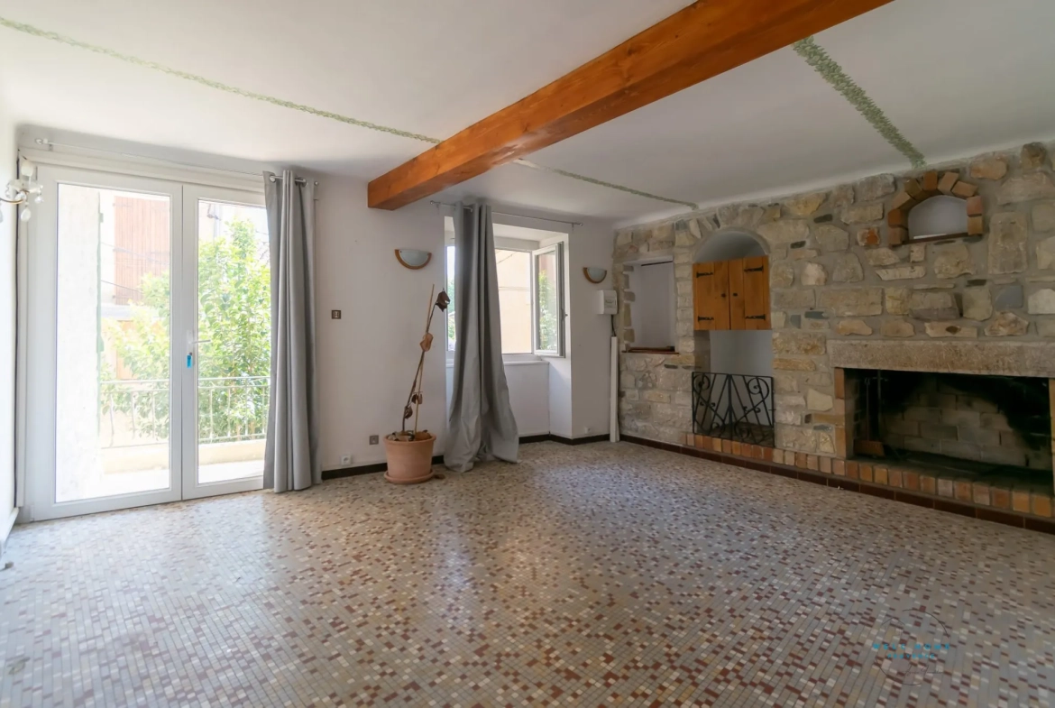 Charmante maison de village de 70 m² à Puimoisson en Provence 