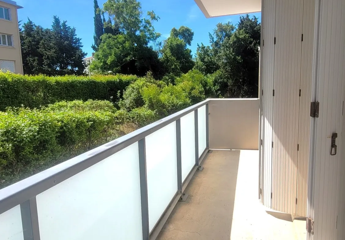 Appartement T3 avec garage et Balcons à Montpellier La Chamberte 