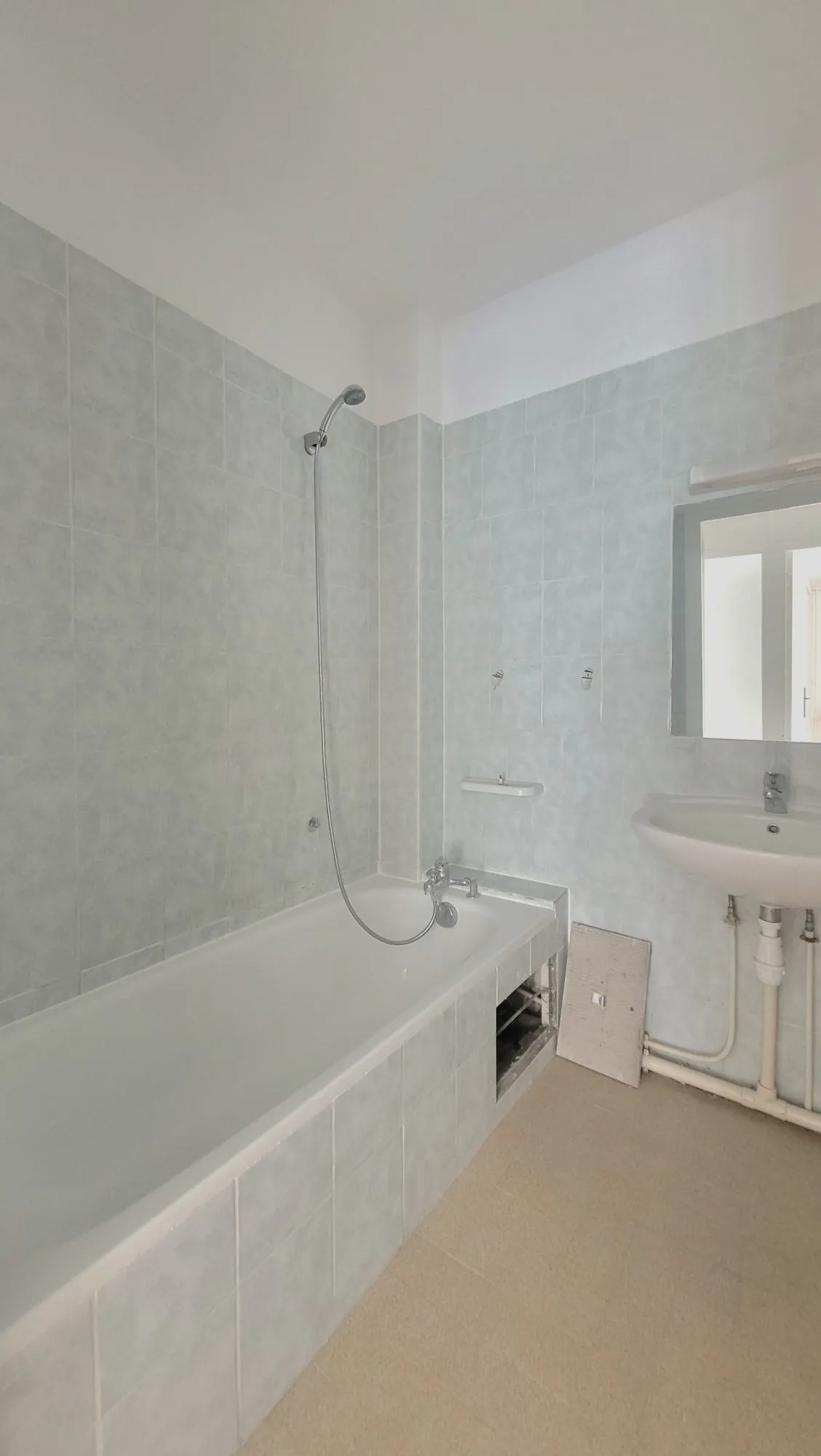 Appartement T3 avec garage et Balcons à Montpellier La Chamberte 