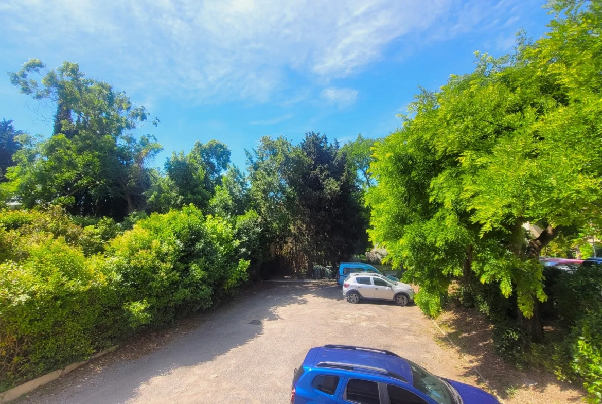 Appartement T3 avec garage et Balcons à Montpellier La Chamberte 