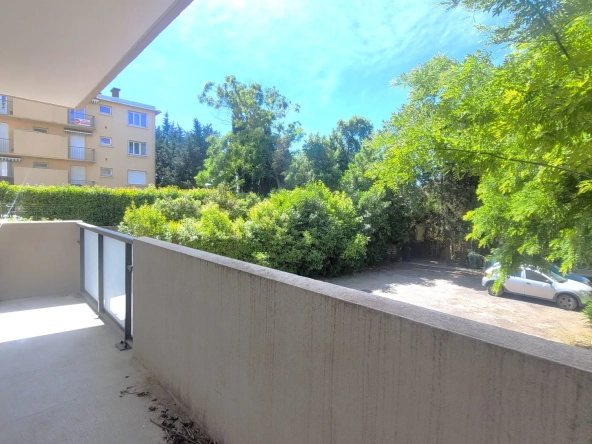 Appartement T3 à Montpellier La Chamberte avec garage et balcons
