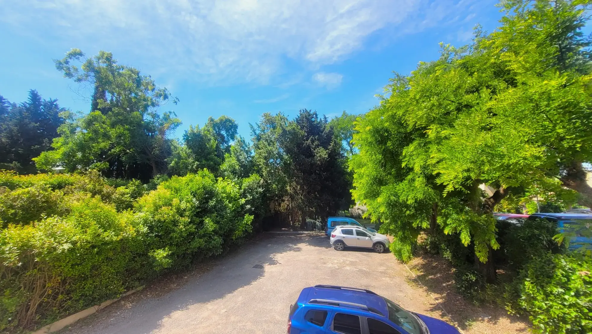 Appartement T3 à Montpellier La Chamberte avec garage et balcons 