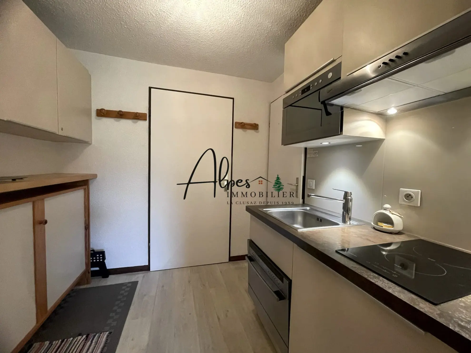 Studio meublé à vendre à Manigod, vue montagne, proche pistes 
