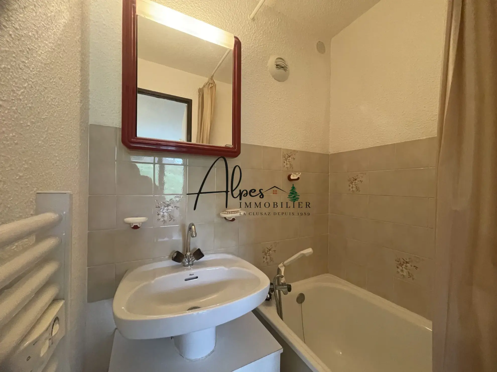 Studio meublé à vendre à Manigod, vue montagne, proche pistes 
