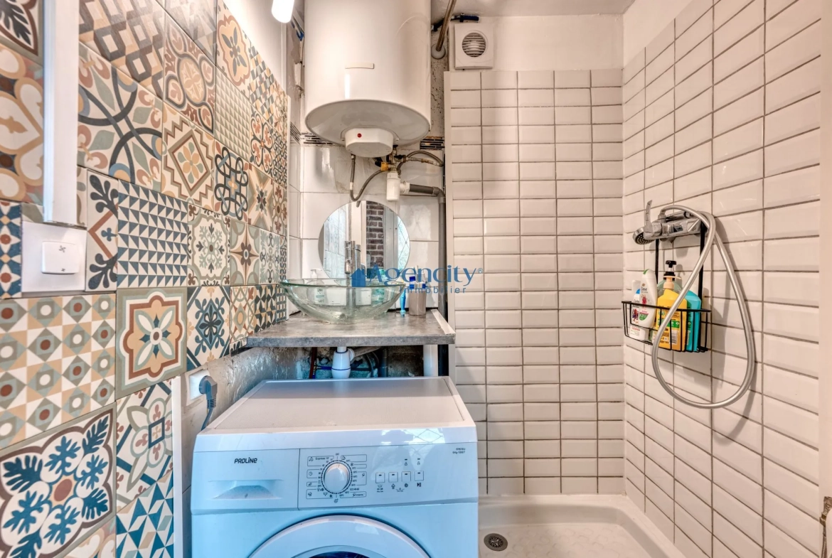 Charmant appartement 2 pièces atypique à Noisy-le-Grand avec parking 