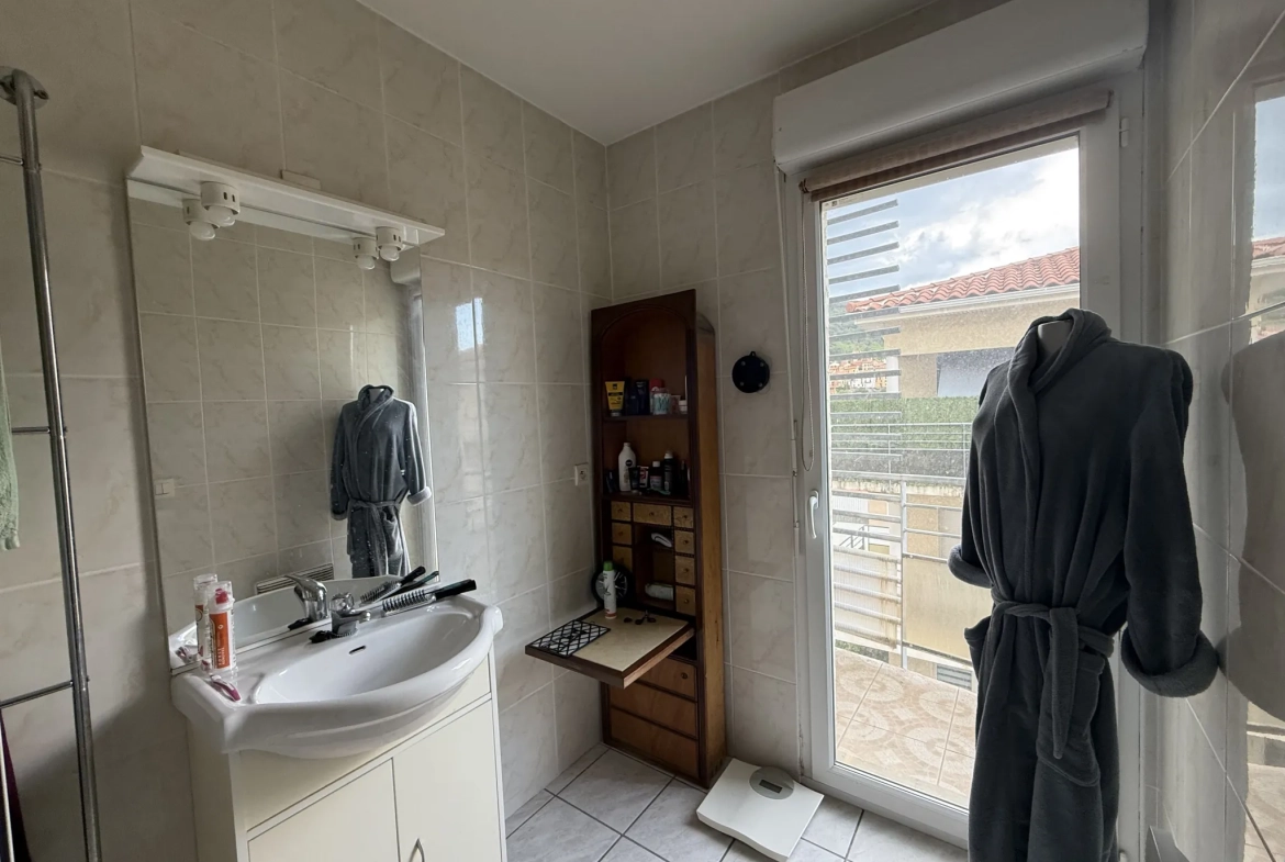 Appartement F2 avec terrasse et garage à Amélie-les-Bains Palalda 