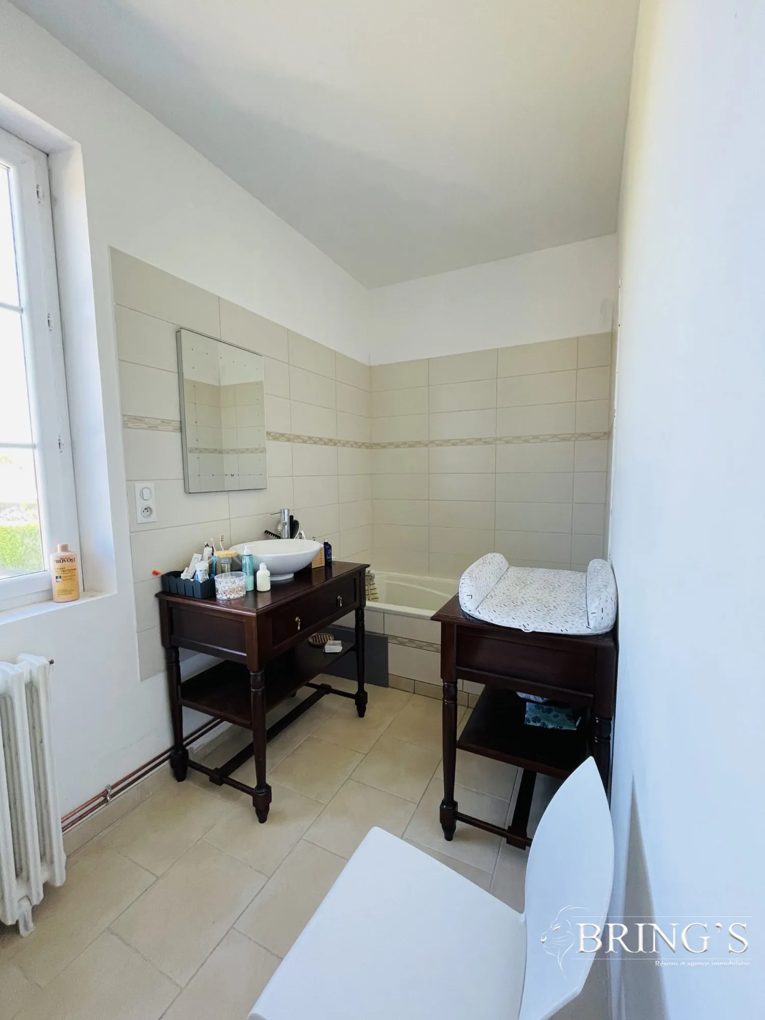 Belle maison ancienne rénovée de 144 m² avec terrasse et jardin à Villeneuve-en-Perseigne 