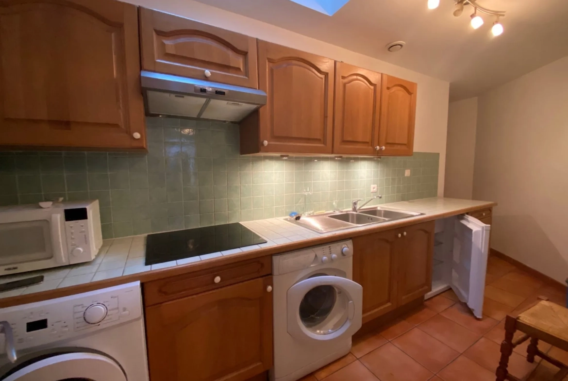 Studio meublé à vendre à Bayonne - Emplacement idéal et proximité commodités 