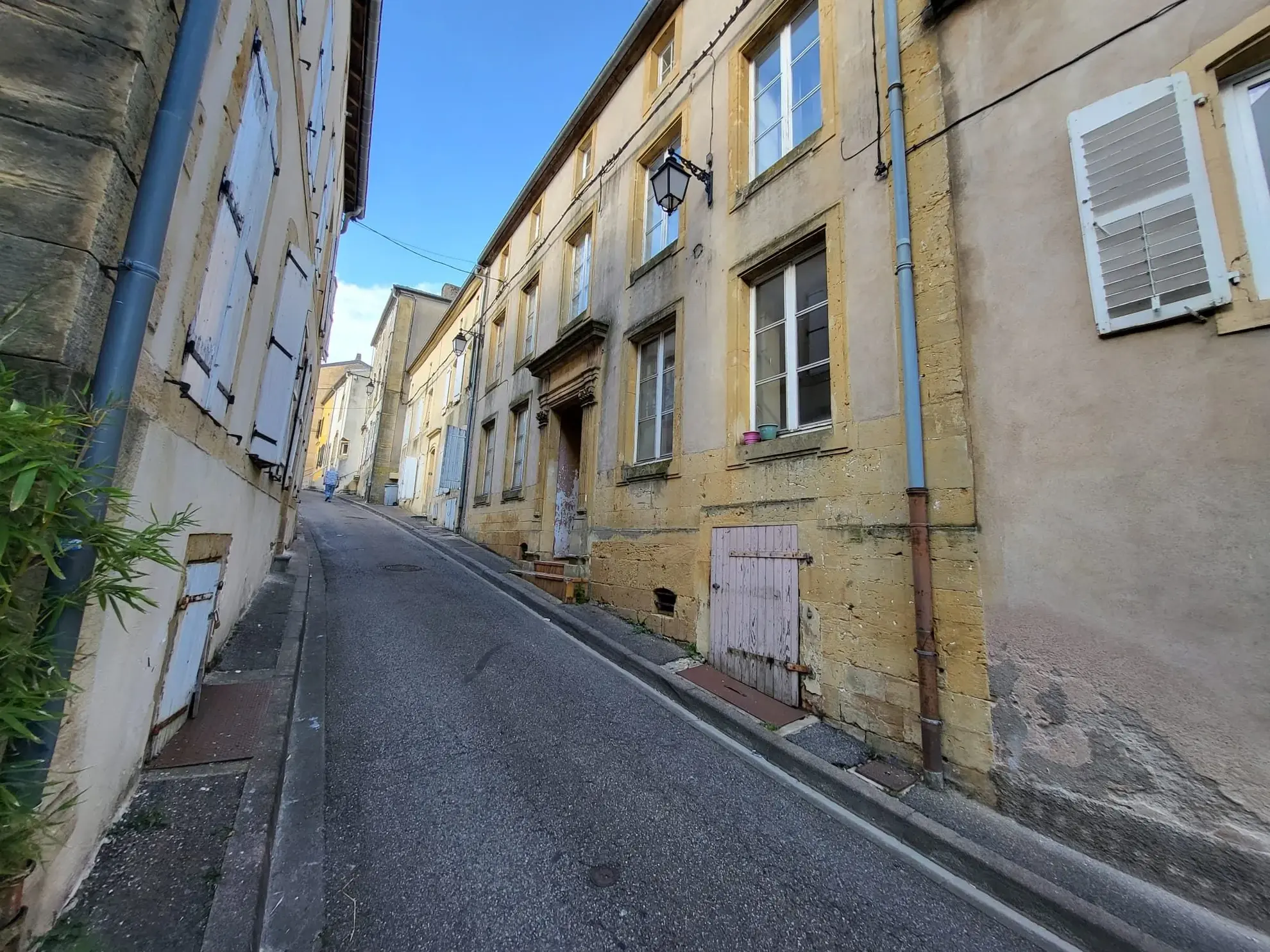 Appartement T2 à rénover de 51,19 m² à Briey, idéal première acquisition ou investissement locatif 