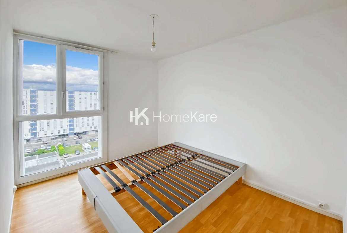 Appartement T4 lumineux avec balcon et parking à Mérignac, secteur Capeyron 