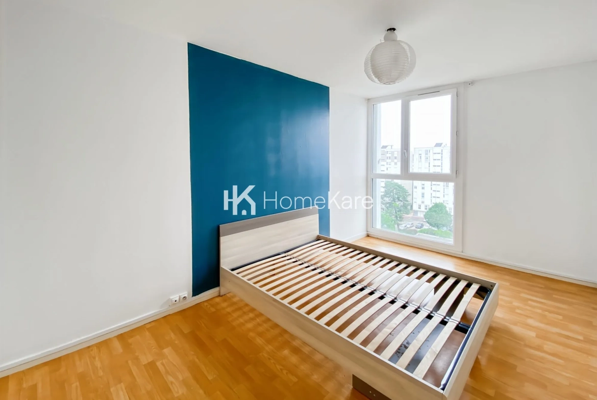 Appartement T4 lumineux avec balcon et parking à Mérignac, secteur Capeyron 