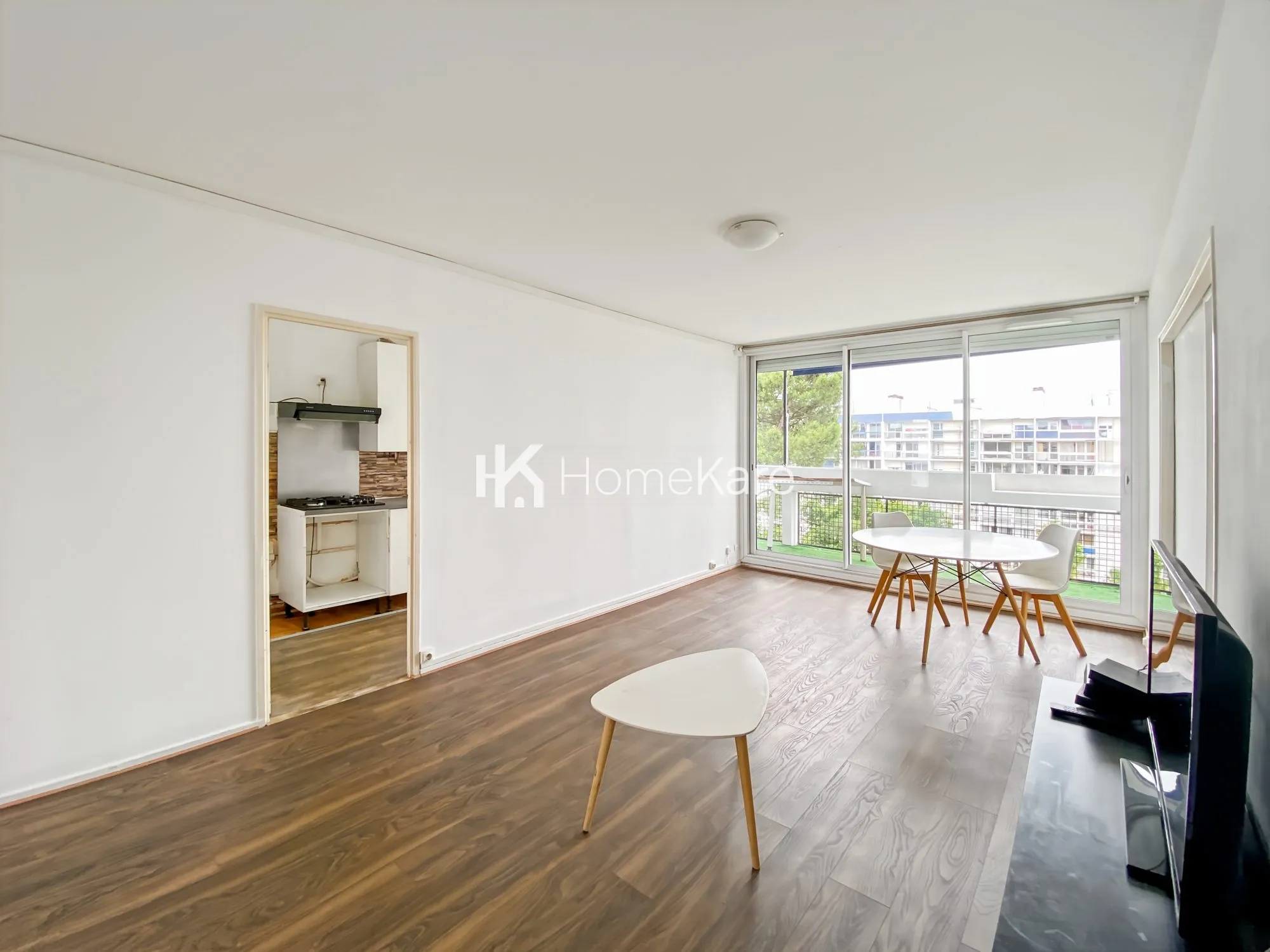 Appartement T4 lumineux avec balcon et parking à Mérignac, secteur Capeyron 