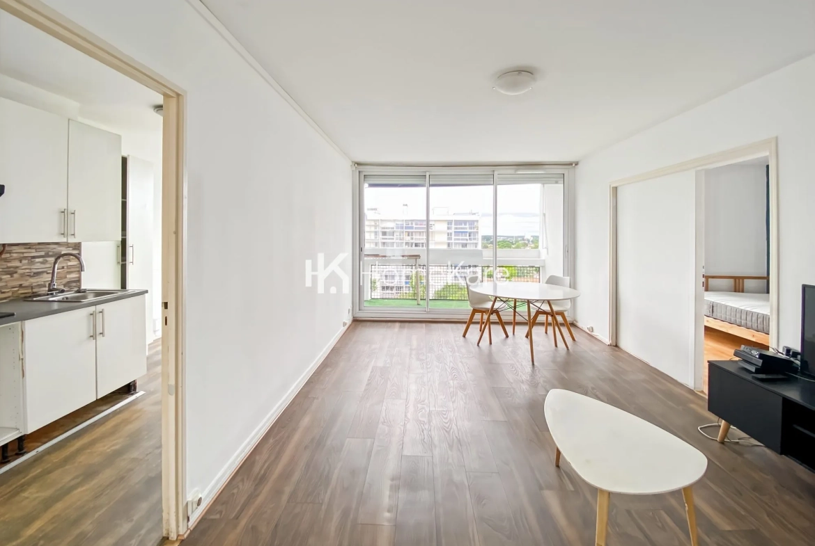 Appartement T4 lumineux avec balcon et parking à Mérignac, secteur Capeyron 