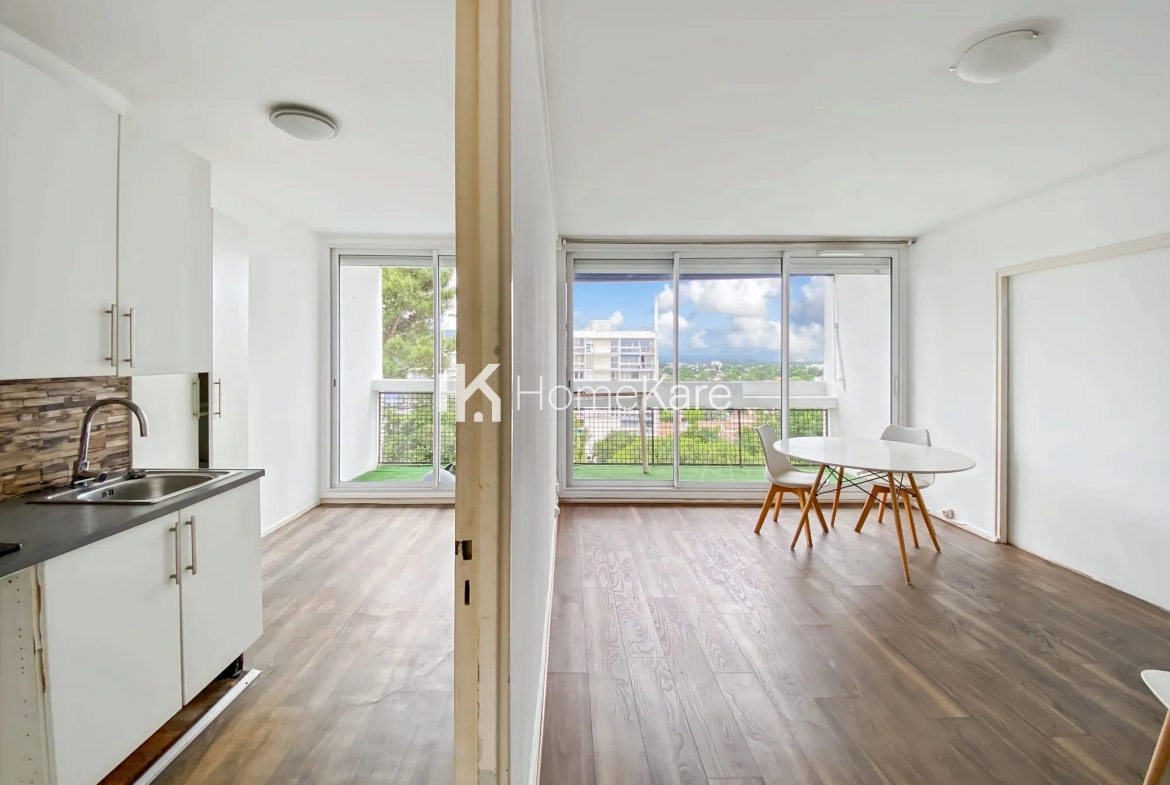Appartement T4 lumineux avec balcon et parking à Mérignac, secteur Capeyron 