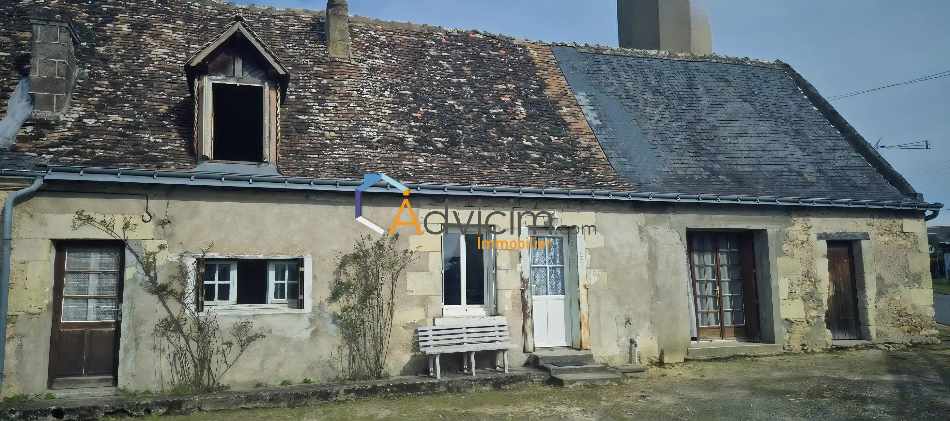 Maison à rénover de 100 m² avec grenier aménageable à Cinq mars la Pile 