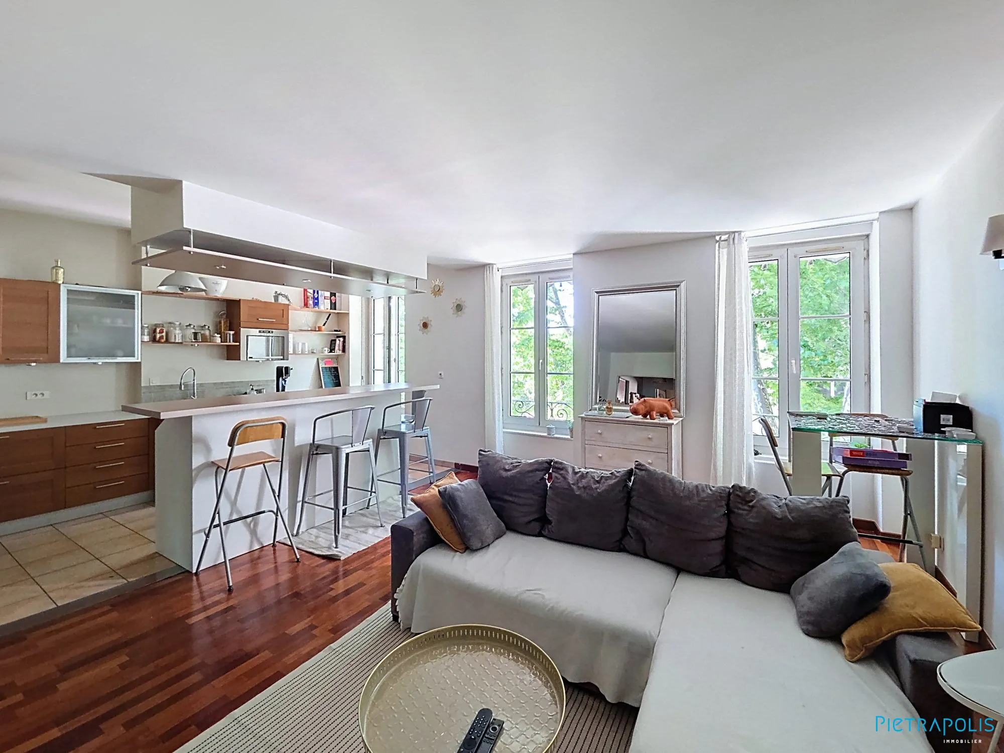 Appartement Traversant 4 Pièces à Chalon-sur-Saône - Spacieux et Lumineux 