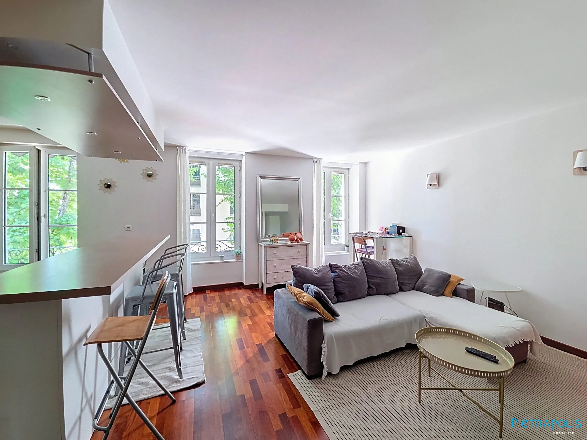 Appartement Traversant 4 Pièces à Chalon-sur-Saône - Spacieux et Lumineux 