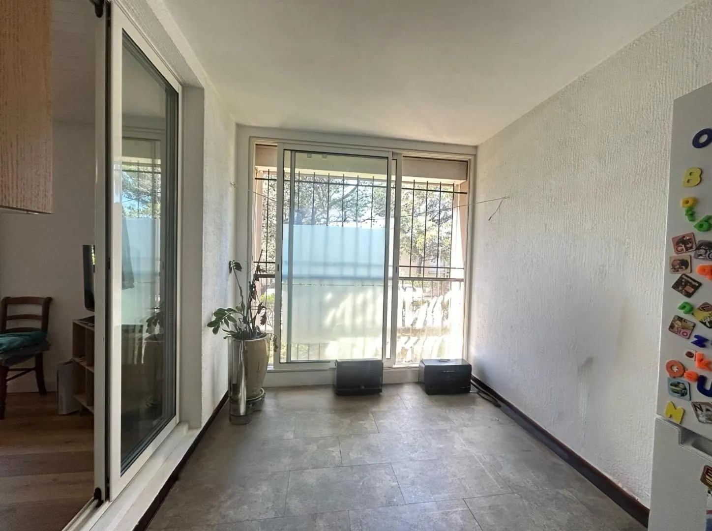 Appartement T2 lumineux de 49 m² à vendre à Istres, résidence calme 
