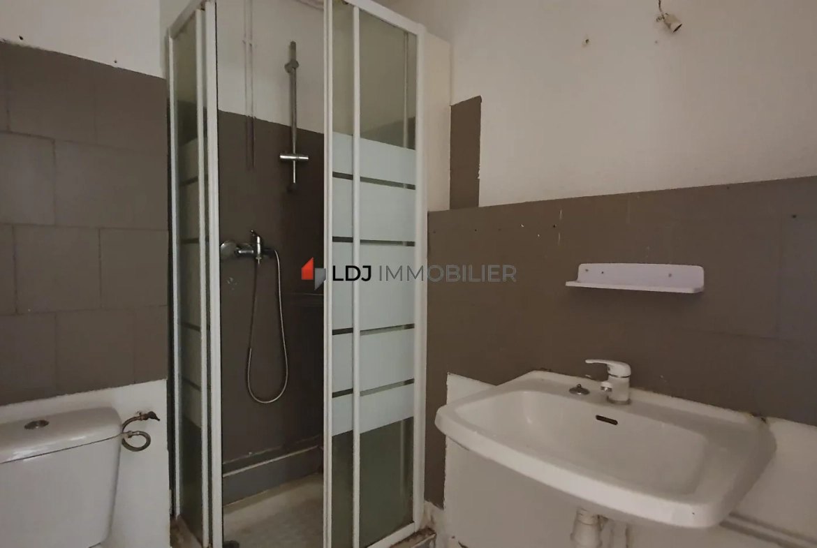 Investissement immobilier à Perpignan - Immeuble avec plusieurs appartements loués 