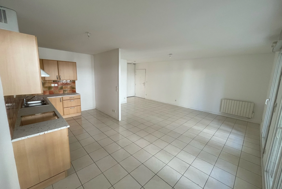 Appartement T3 de 68,31 m² à Échirolles avec balcon et parking 