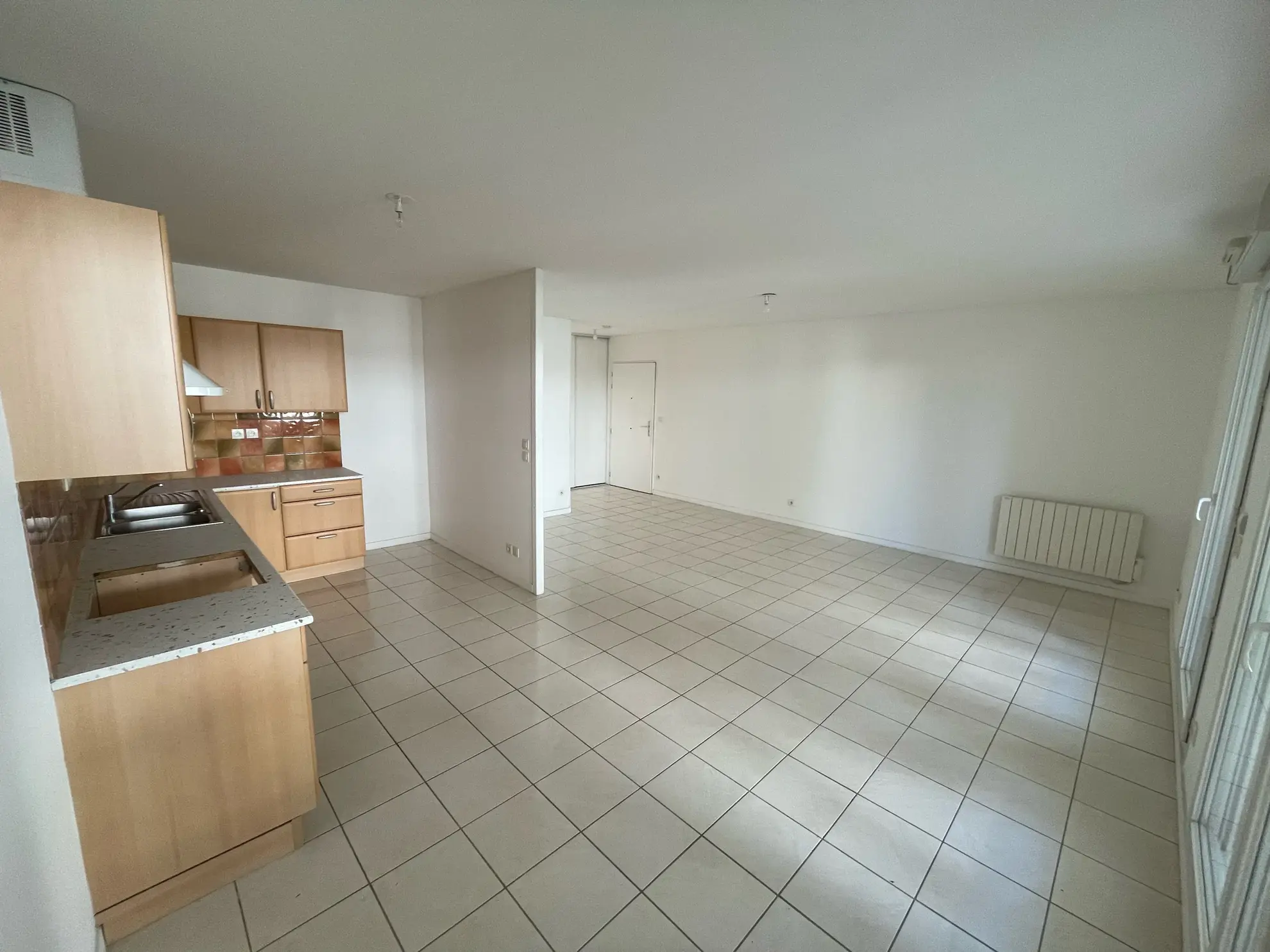 Appartement T3 de 68,31 m² à Échirolles avec balcon et parking 