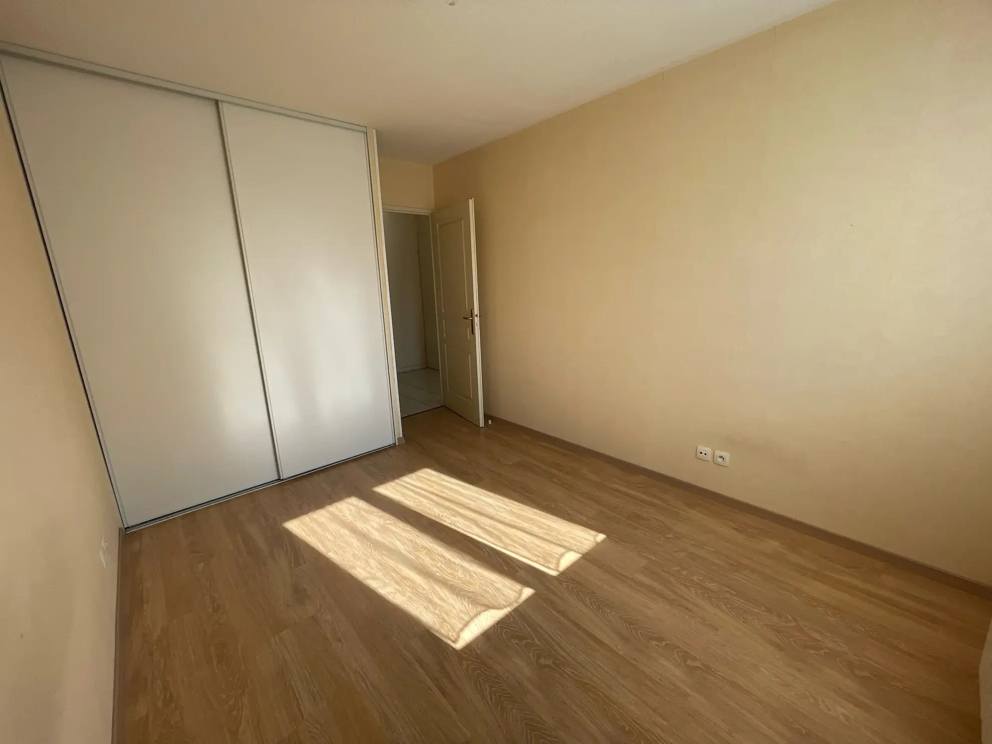 Appartement T3 de 68,31 m² à Échirolles avec balcon et parking 