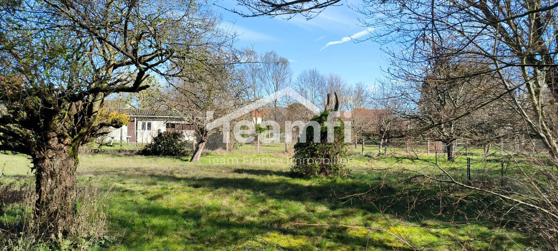 Terrain constructible à vendre à Saint-Jean-de-Braye avec emplacement idéal 
