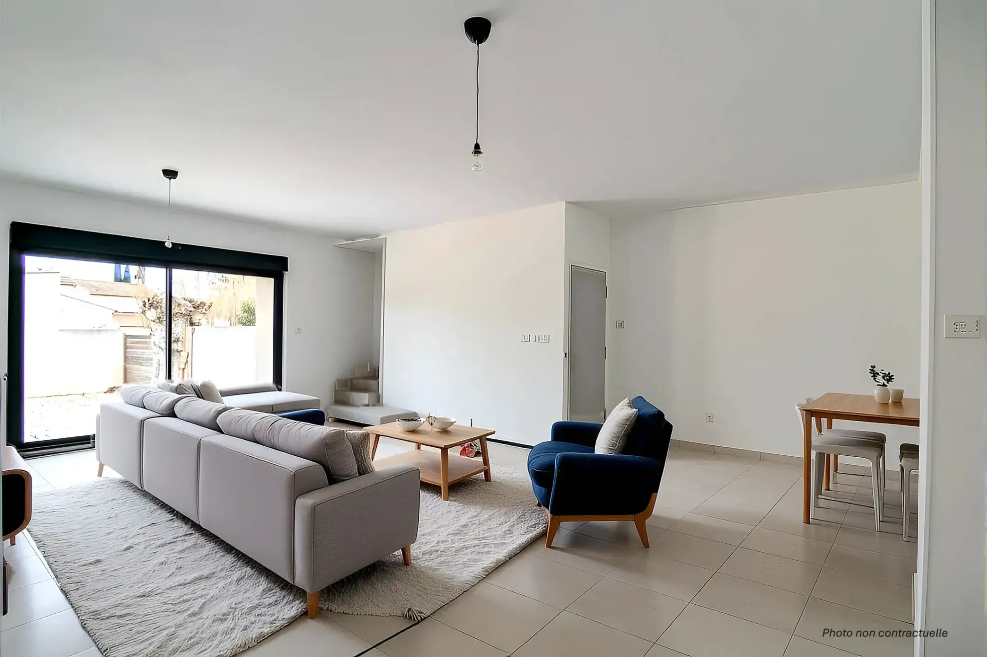 Maison récente de 136 m2 avec 4 chambres, jardin et garage à Althen des Paluds 