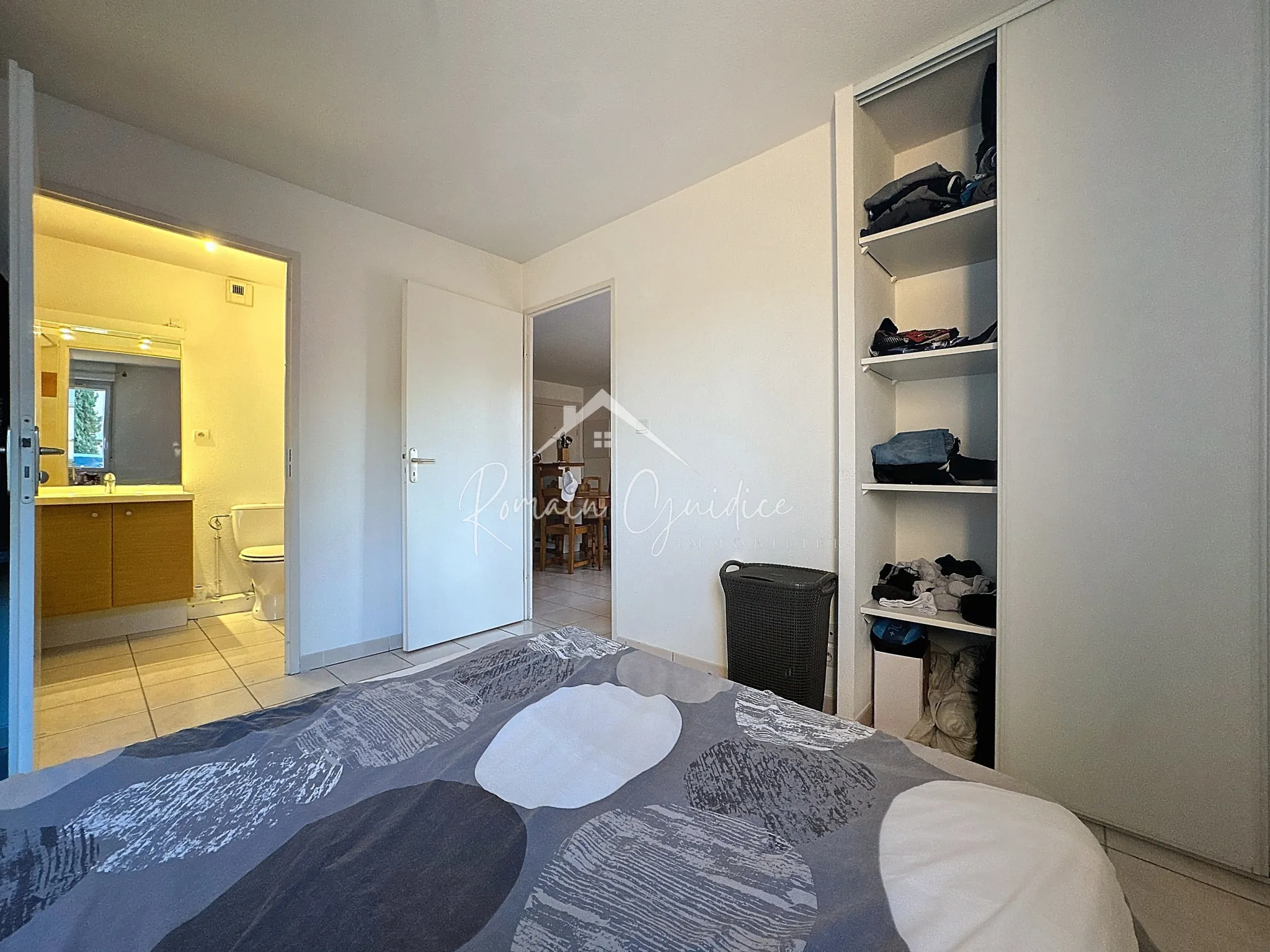 Appartement F2 avec terrasse à Millau – Vue sur Viaduc 