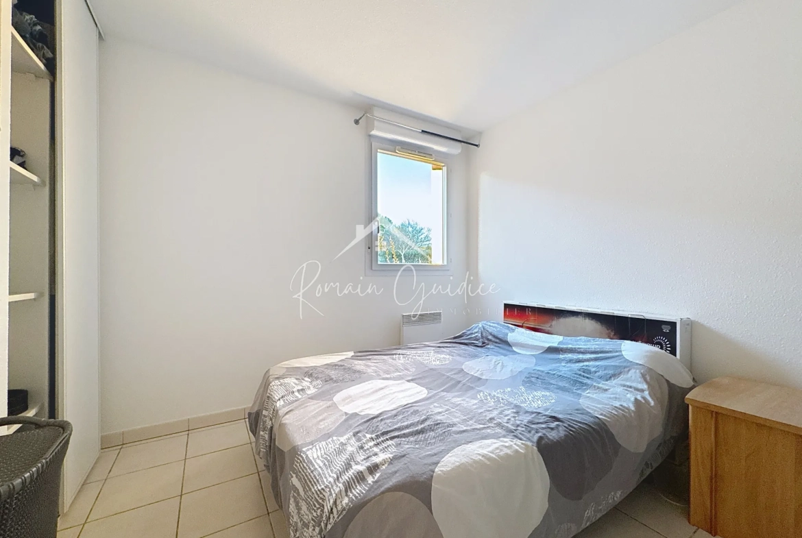 Appartement F2 avec terrasse à Millau – Vue sur Viaduc 