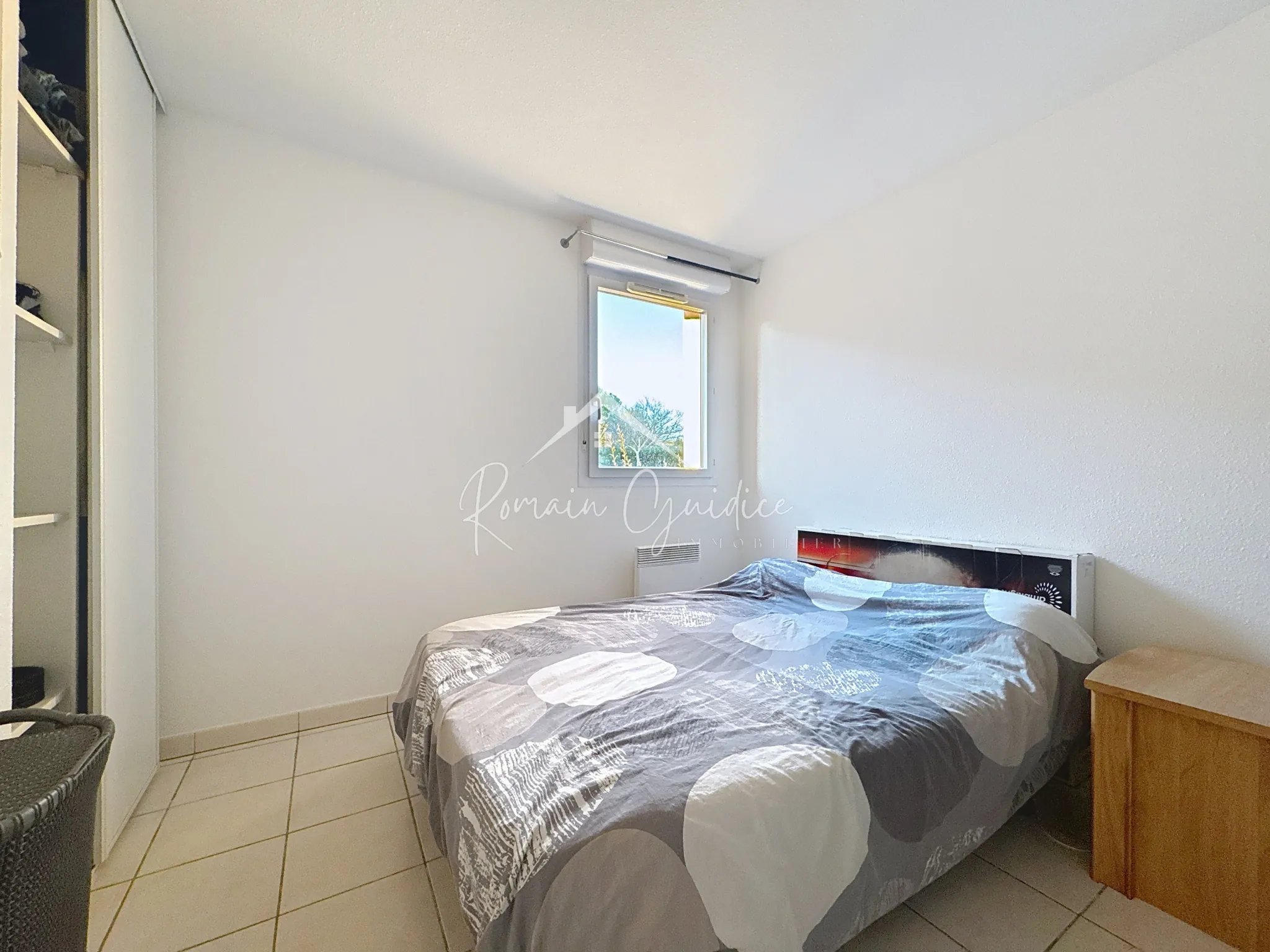 Appartement F2 avec terrasse à Millau – Vue sur Viaduc 