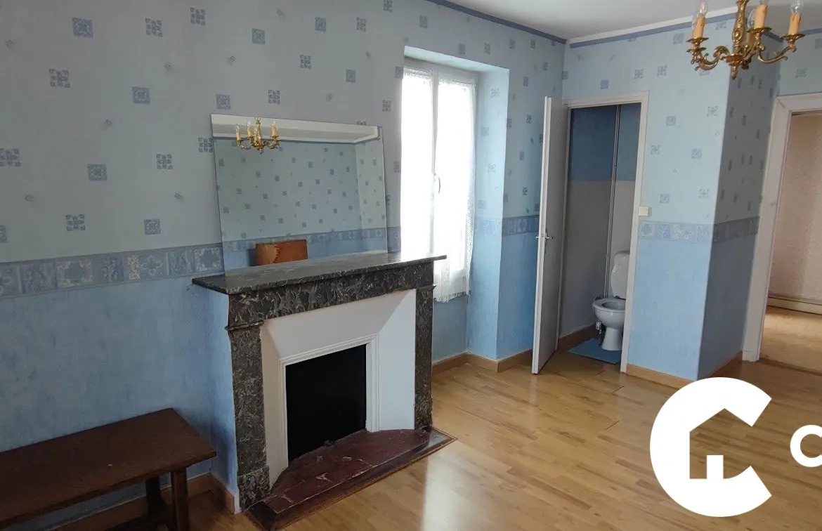 Maison spacieuse de 210 m² avec cour et jardin au cœur de Gan 